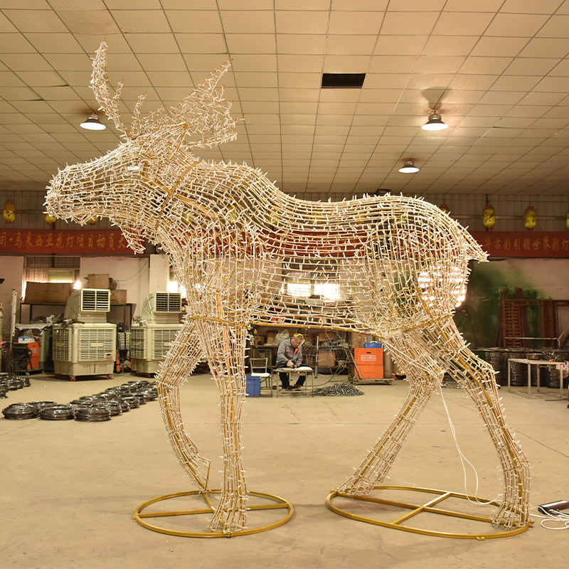 Waterproof moose motif lights for outdoor Christmas use