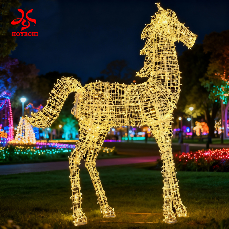 Outdoor LED horse motif light for holiday lighting display