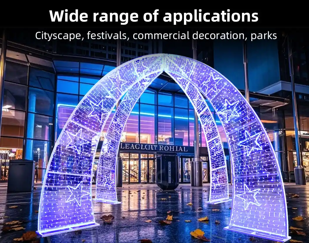 Grandes arches lumineuses LED bleues installées devant un bâtiment commercial