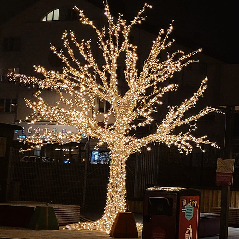 LED tree twig branch decorative lights for outdoor use