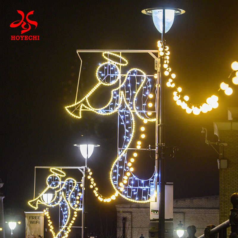 Pole mounted street motif lights for outdoor city decoration