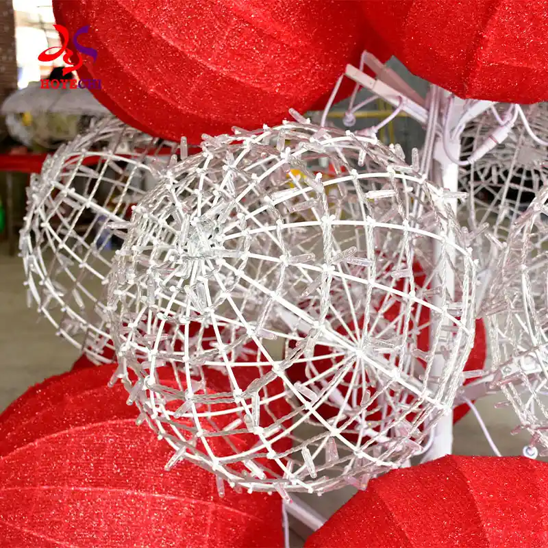 ball motif lighted christmas tree (4)