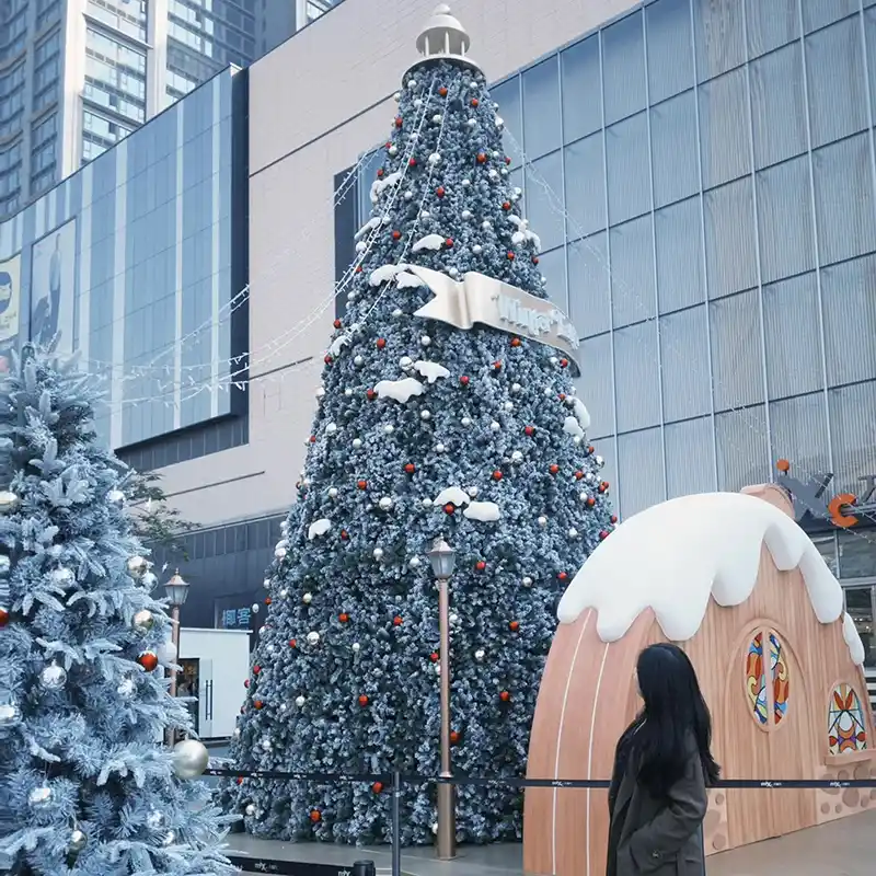 Snow Outdoor Commercial Christmas Tree