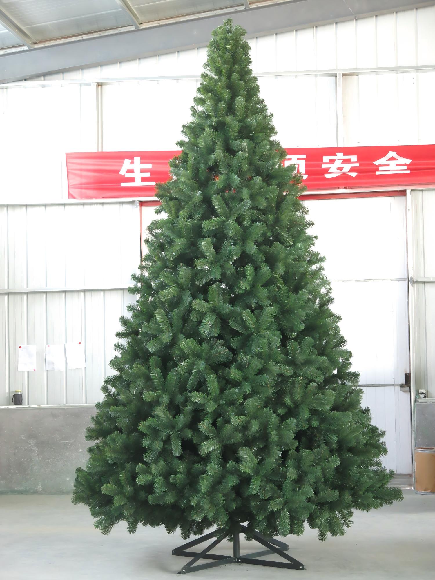 Árbol de Navidad comercial de forma completa con ramas densas y realistas para uso en interiores