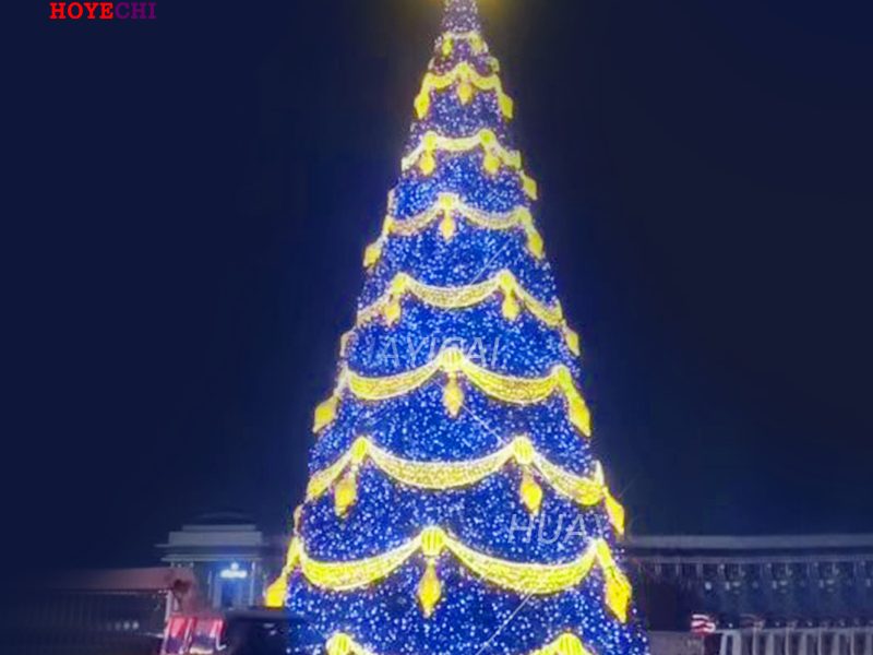 HOYECHI giant programmable Christmas tree manufacturer with 24 years experience, featuring IP67 waterproof structures and DMX512 technology.