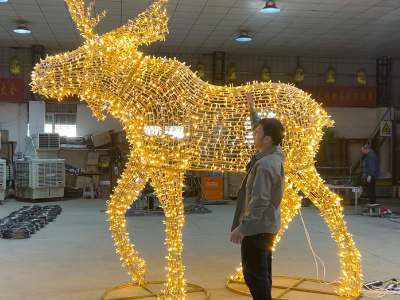 Outdoor LED moose Christmas moti